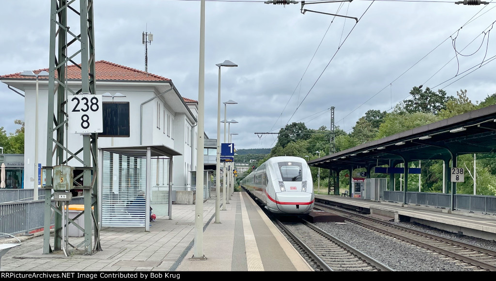 ICE Train southbound - Melsungen Hauptbahnhof